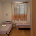 アパート Milan ペロイ