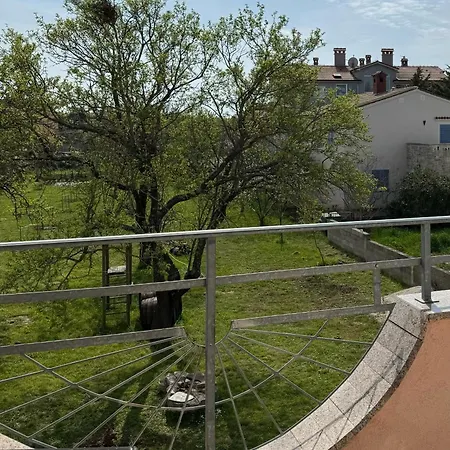 Milan Apartmán Peroj