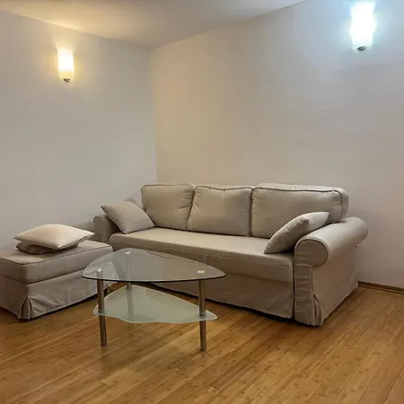 Milan Apartment Peroj